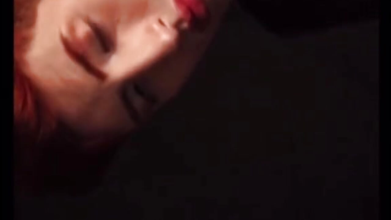 WhatsApp Video 2025-11-03 at 6,33,40 AM - vidéo du modèle de showcams Un_Sluttyy