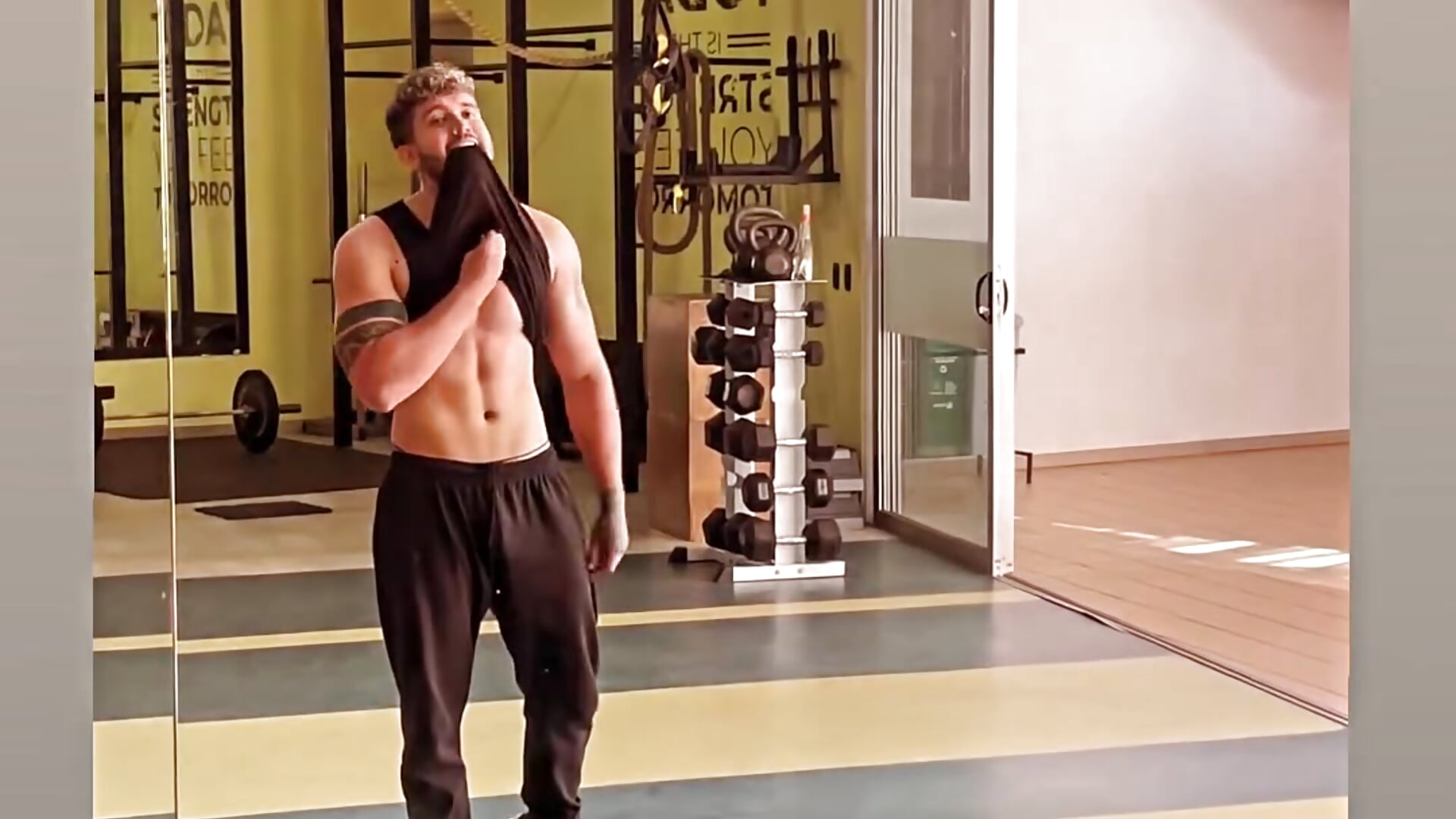 dia de gym - clip cu Jordan_Phillip_ model videochat