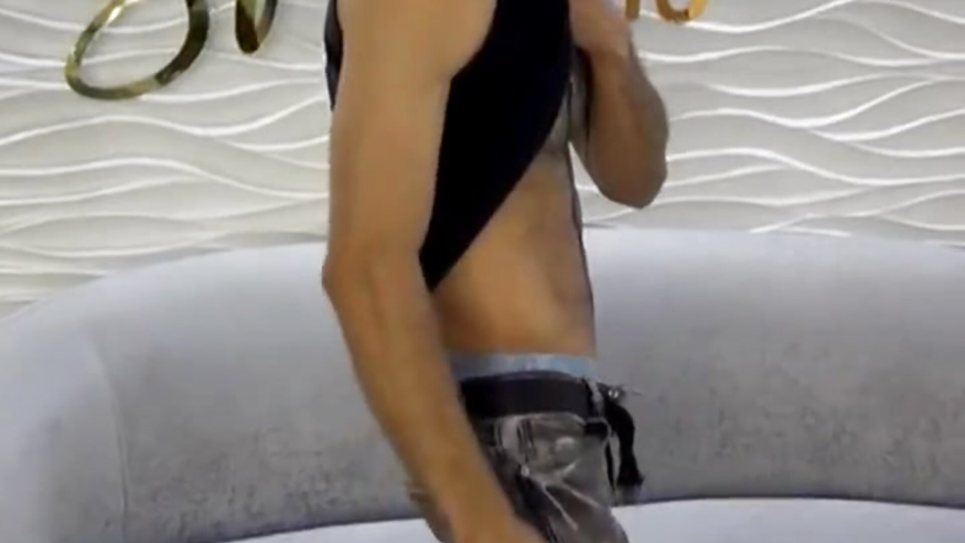 👋​Know me👋​ - فيديو من Jacob_Benelli موديل الكام