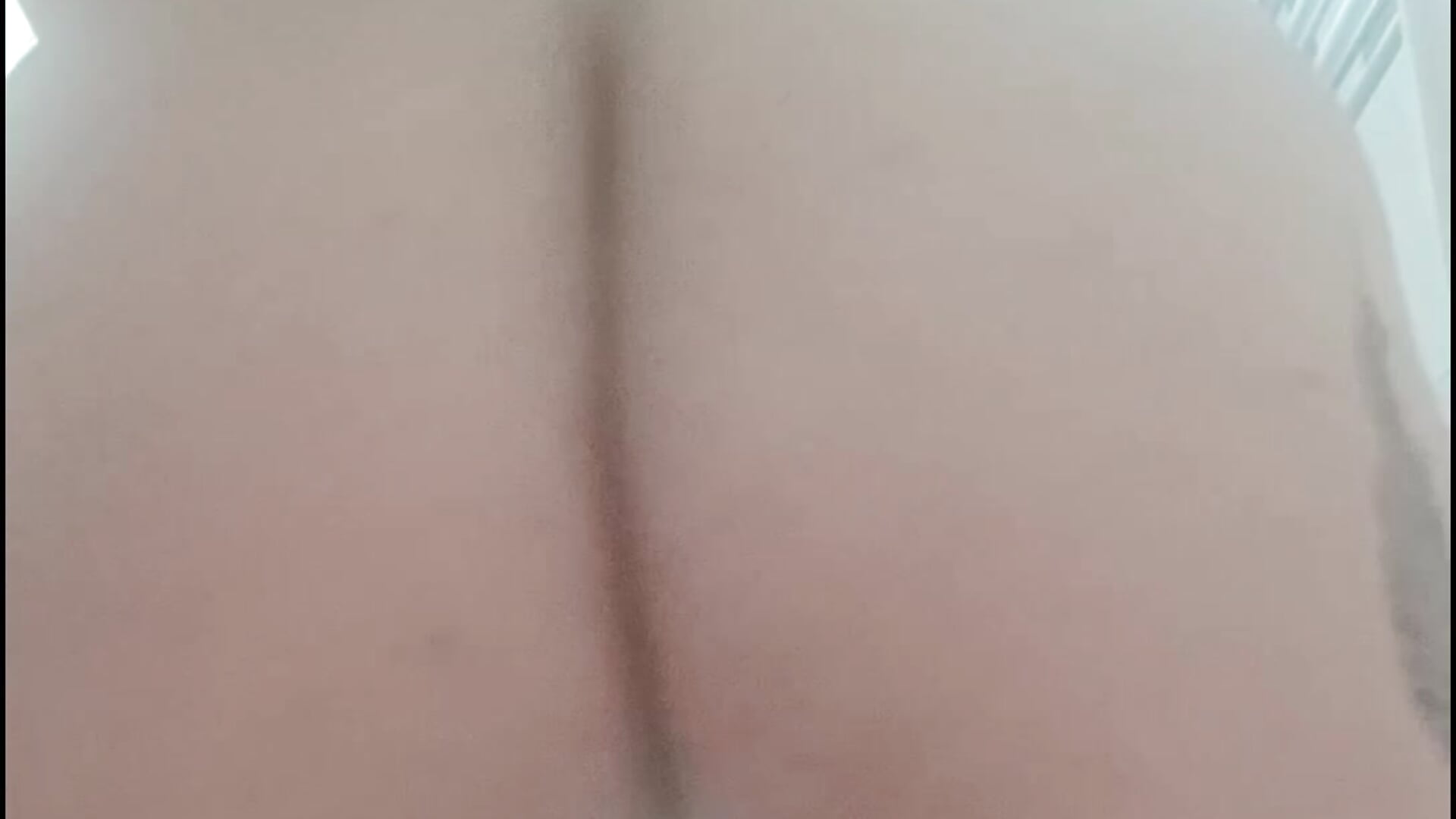 1000376084