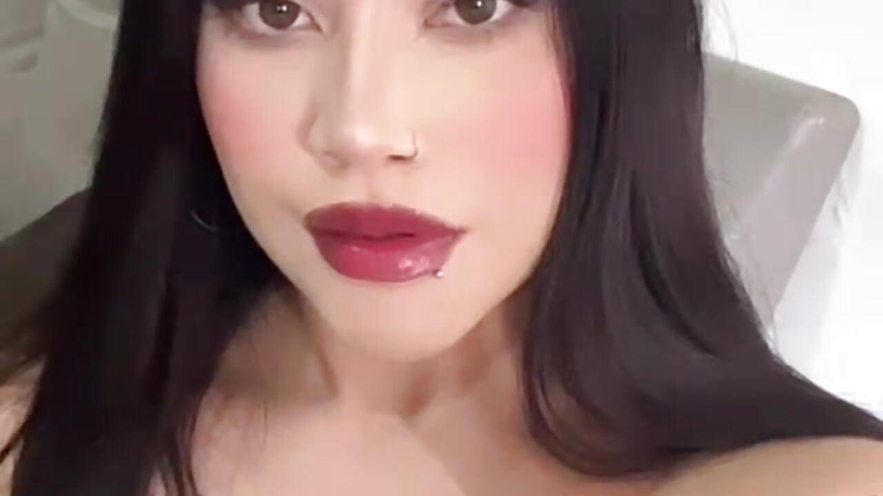 Hey welcome 💋 - video by AbbyGils_21 cam model