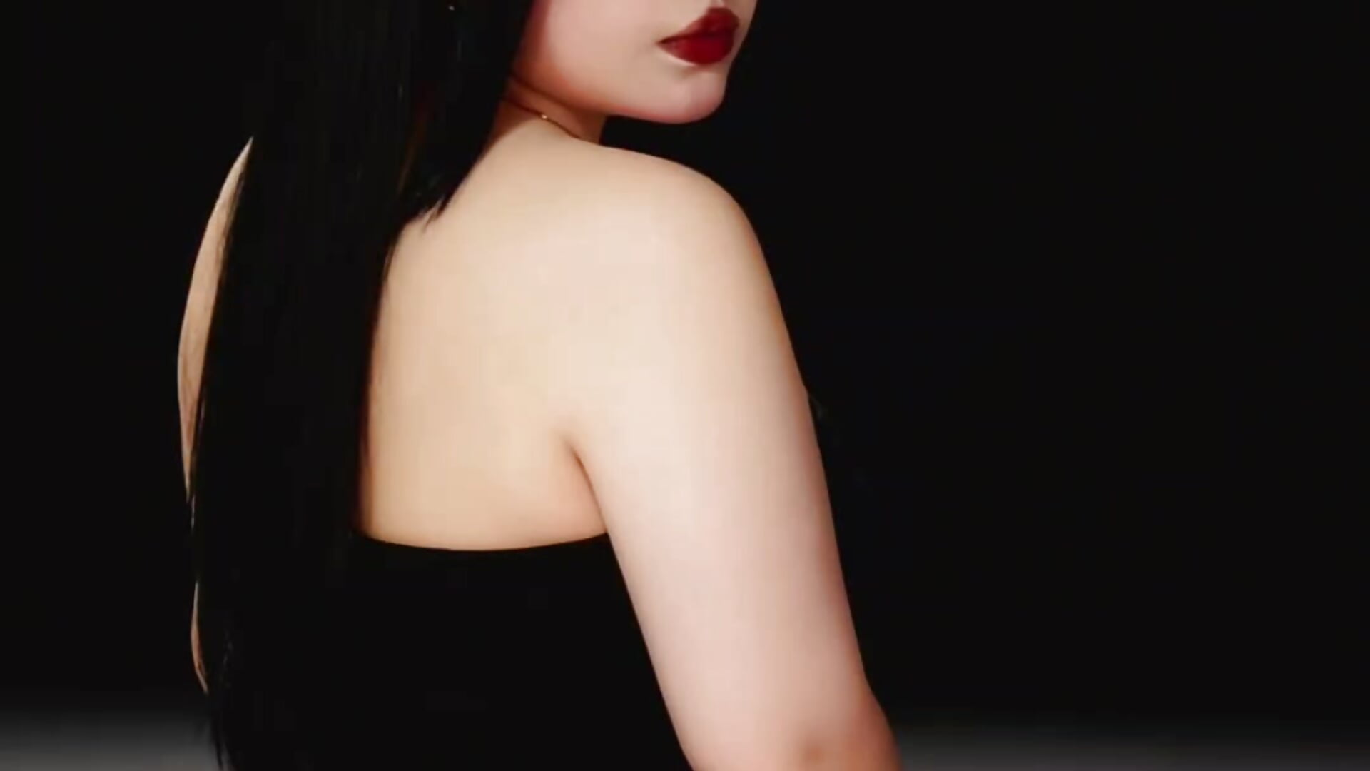 I love having fun, especially if it's enjoyable. - video by Lilith_Rouge cam model