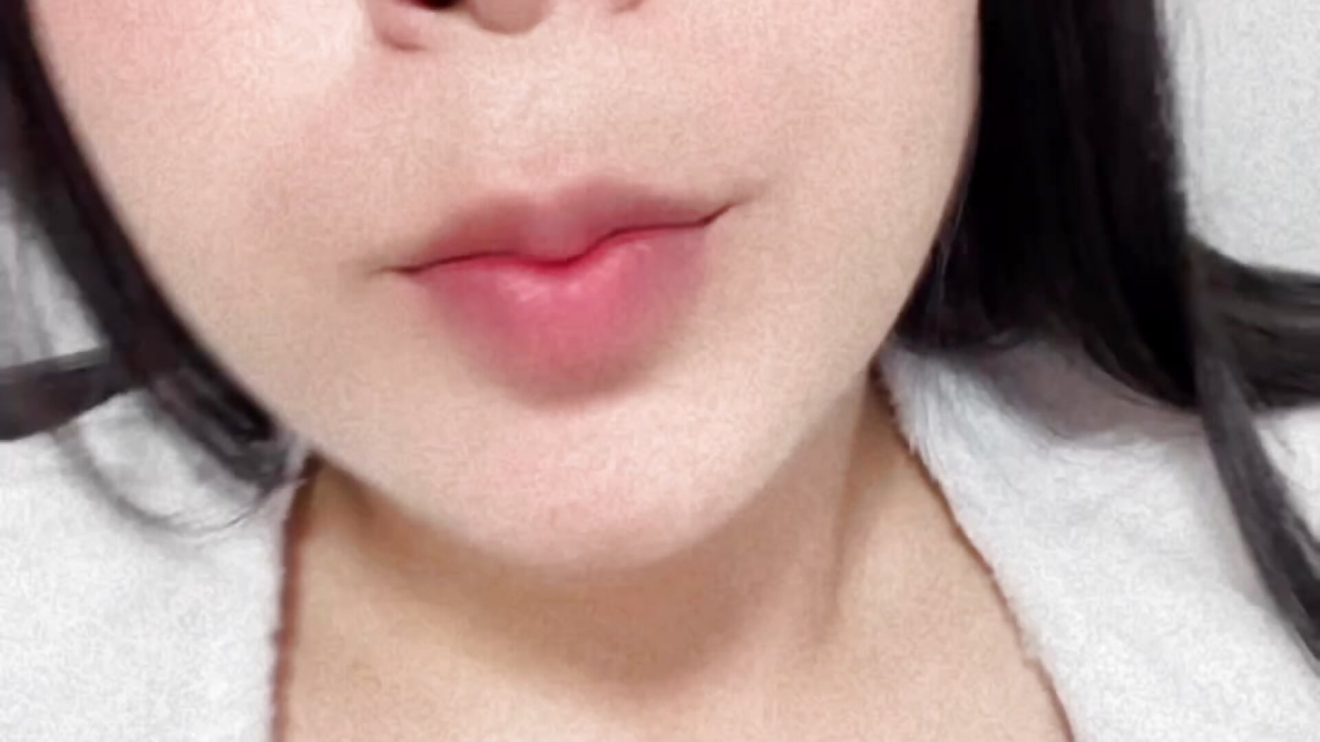 Hello - video by LorieFerrer cam model