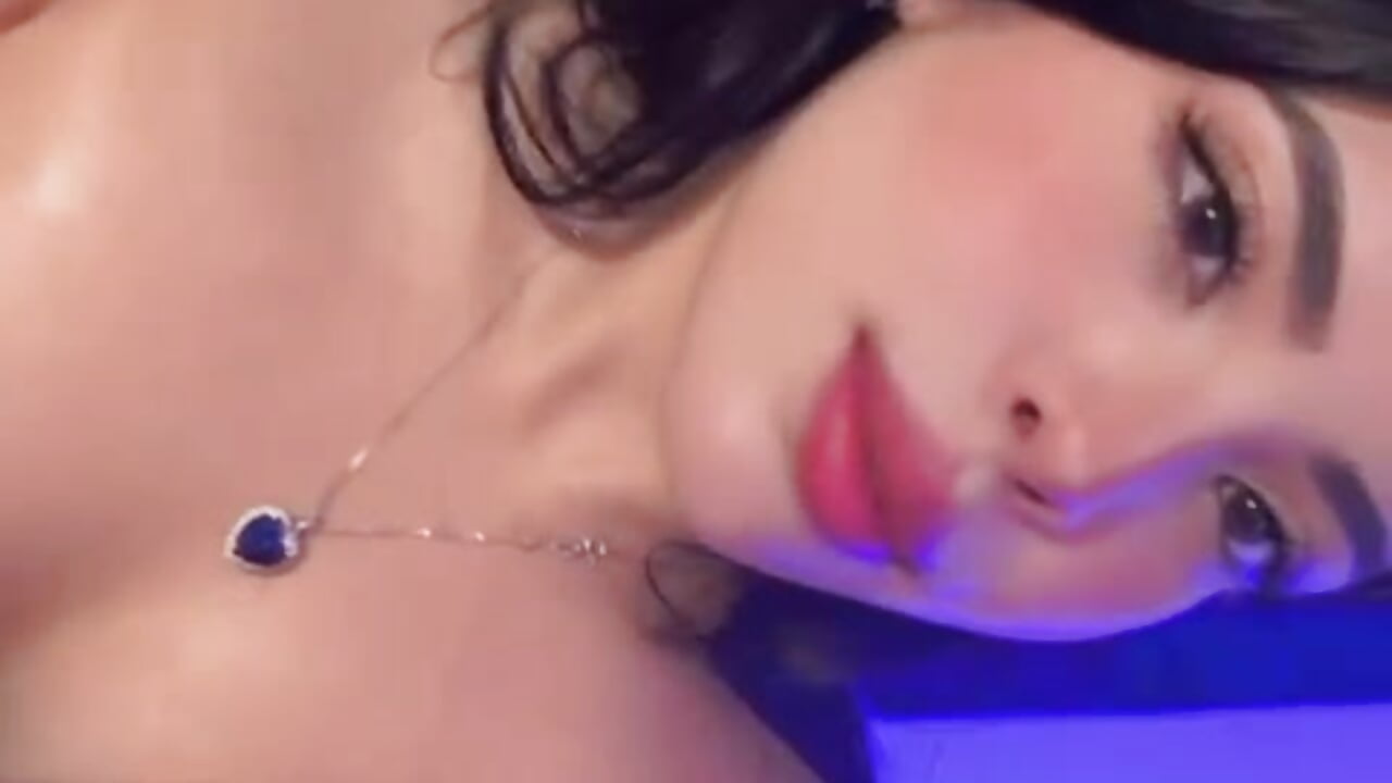 kisses💋😘－カメラキャストのAri_colemanの動画