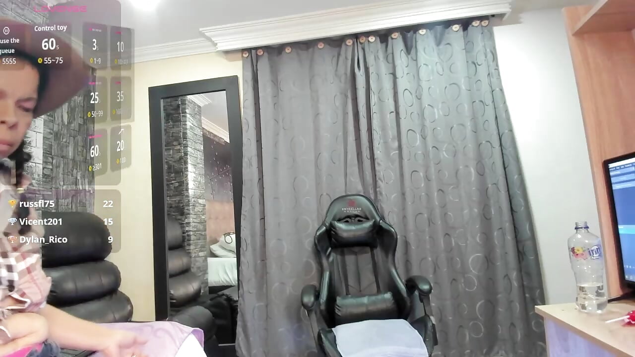 You like this cowgirl? 💋 - video by MilfBrenda cam model