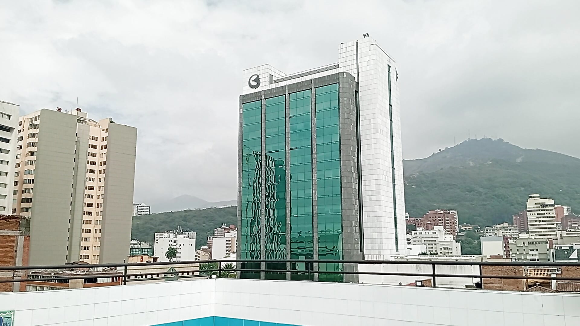 De Paseo - video by FuckB0y95 cam model