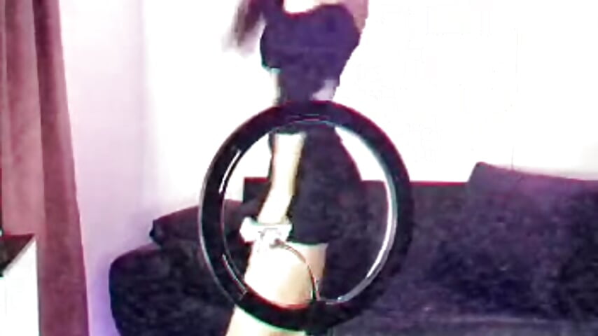 Show Dance 🌸🤩😍 - video oleh model kamera AnnaRouseQueen