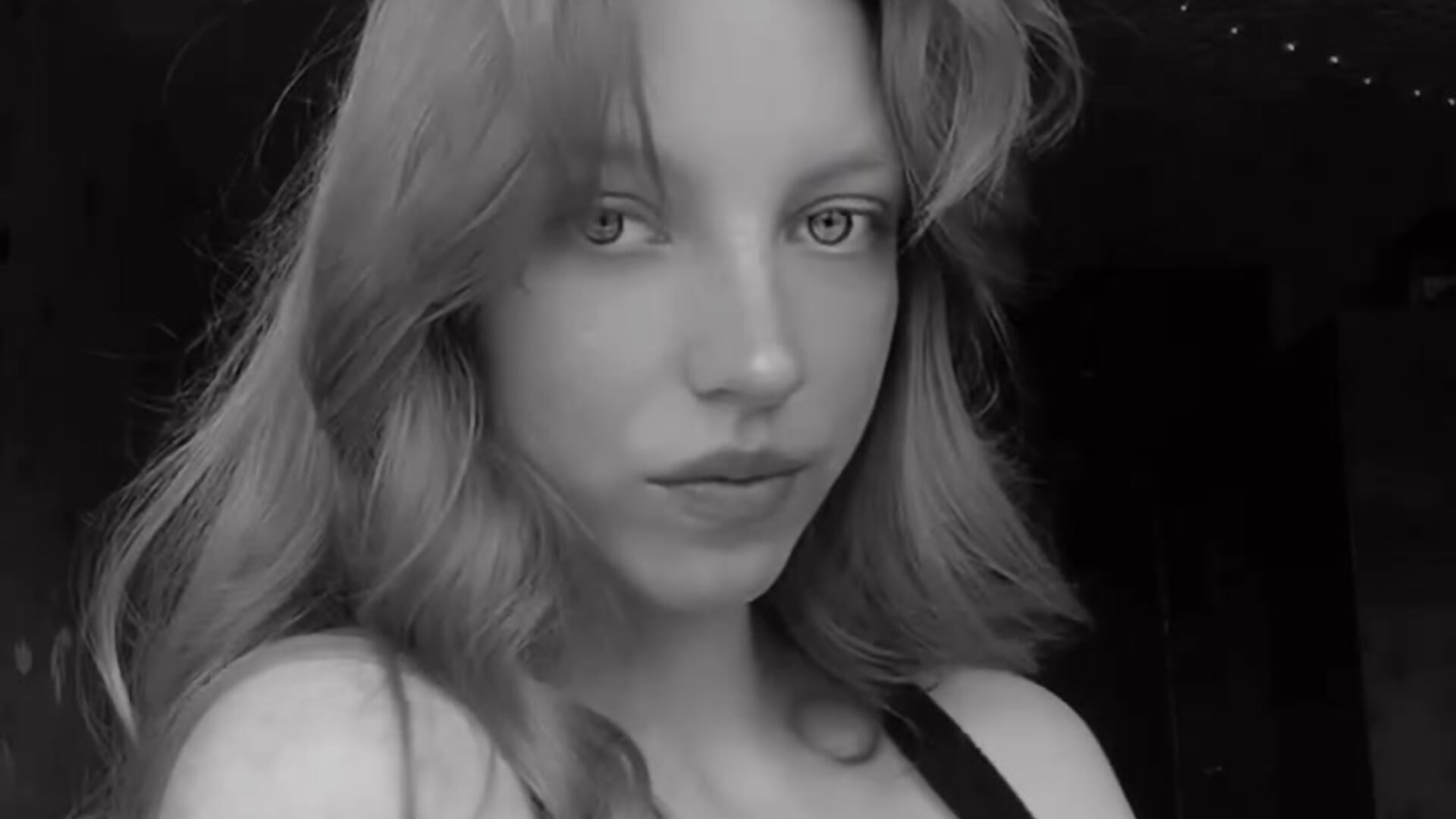 Hey Hey^) - video by CarliBatas cam model