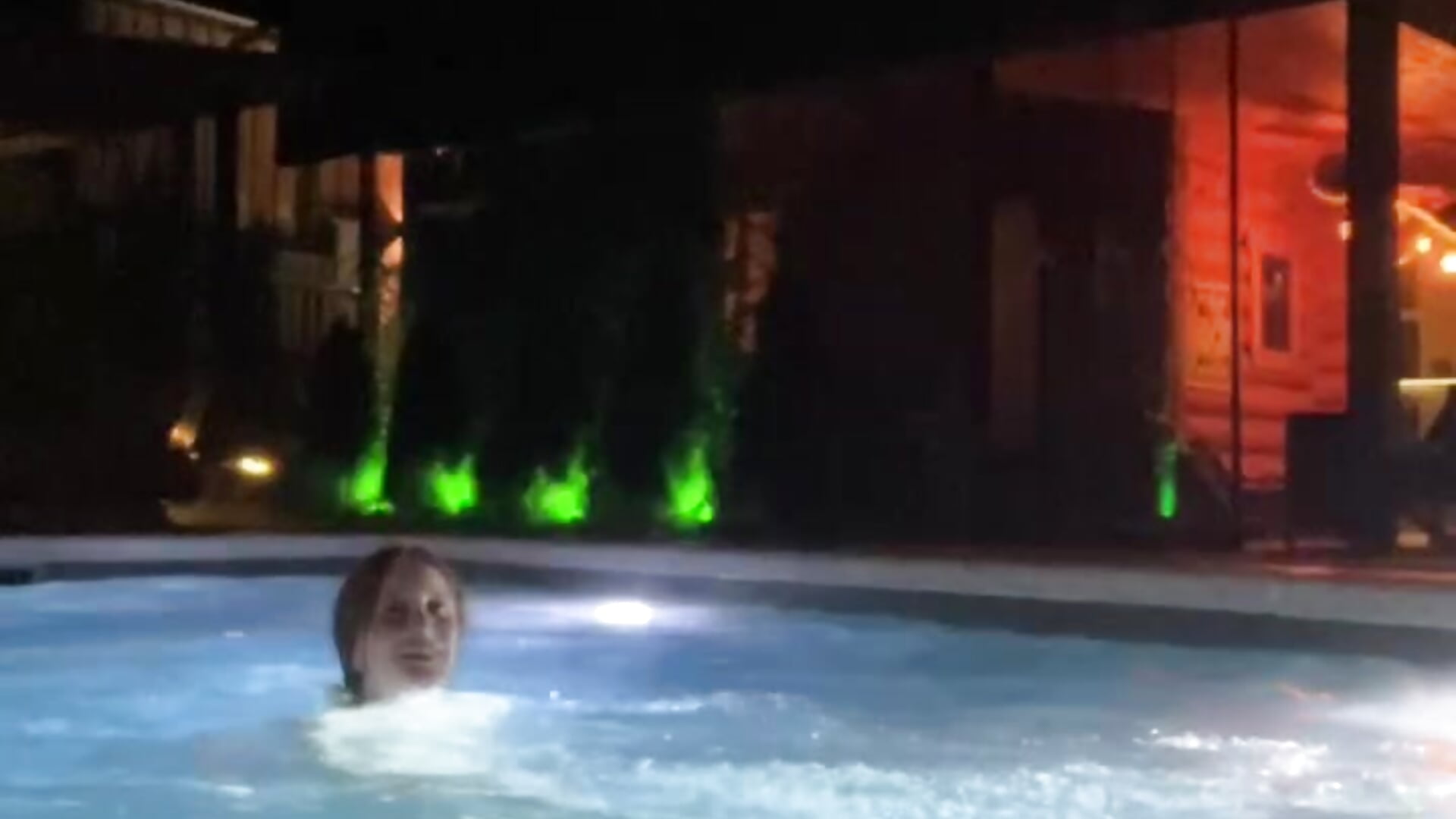 Pool Fun! - video by MiraJuicyJune cam model