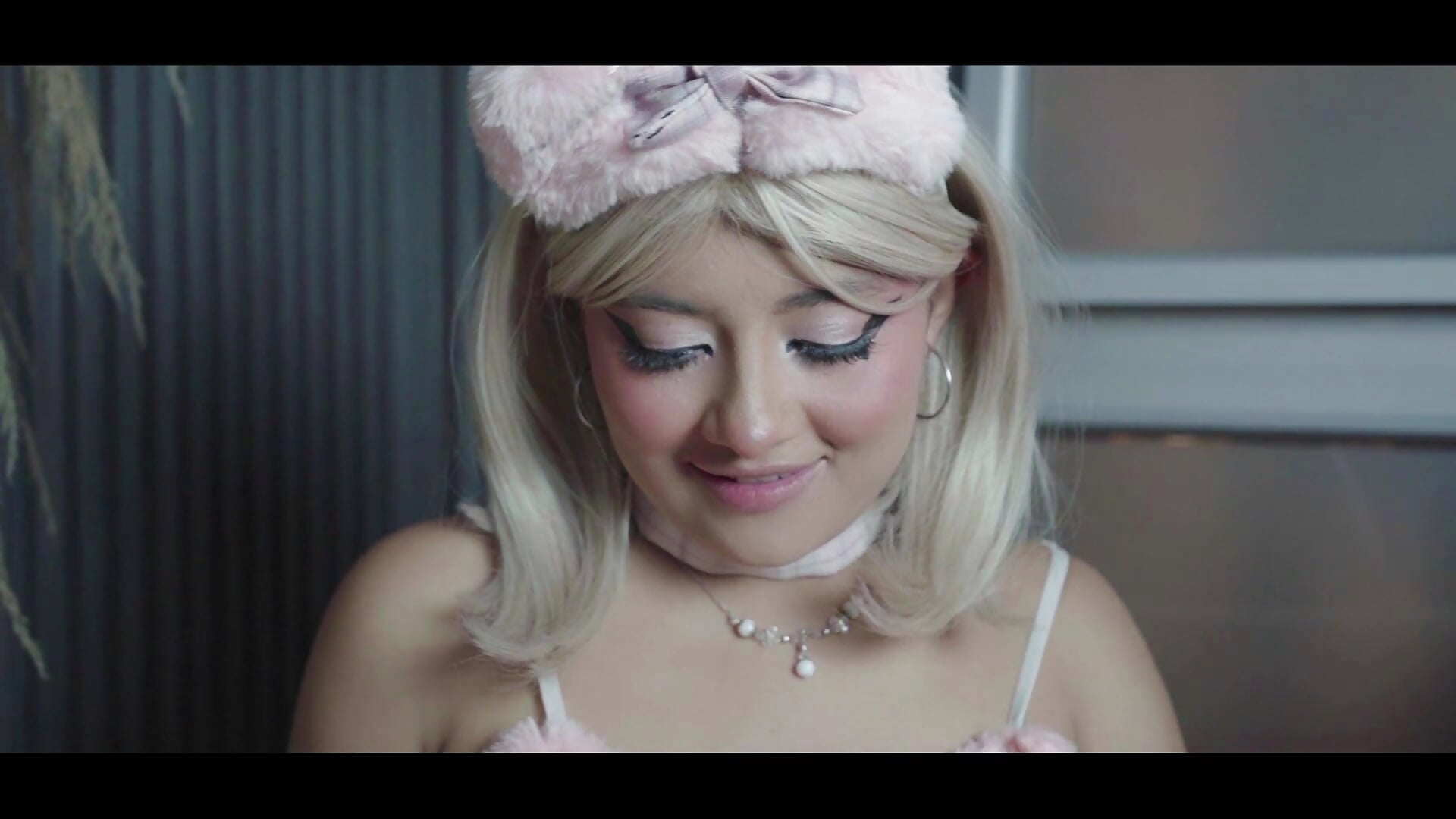 🌺 Sweet Temptation: The Magic of the Unexpected 🙈 - video by Neko_pam cam model