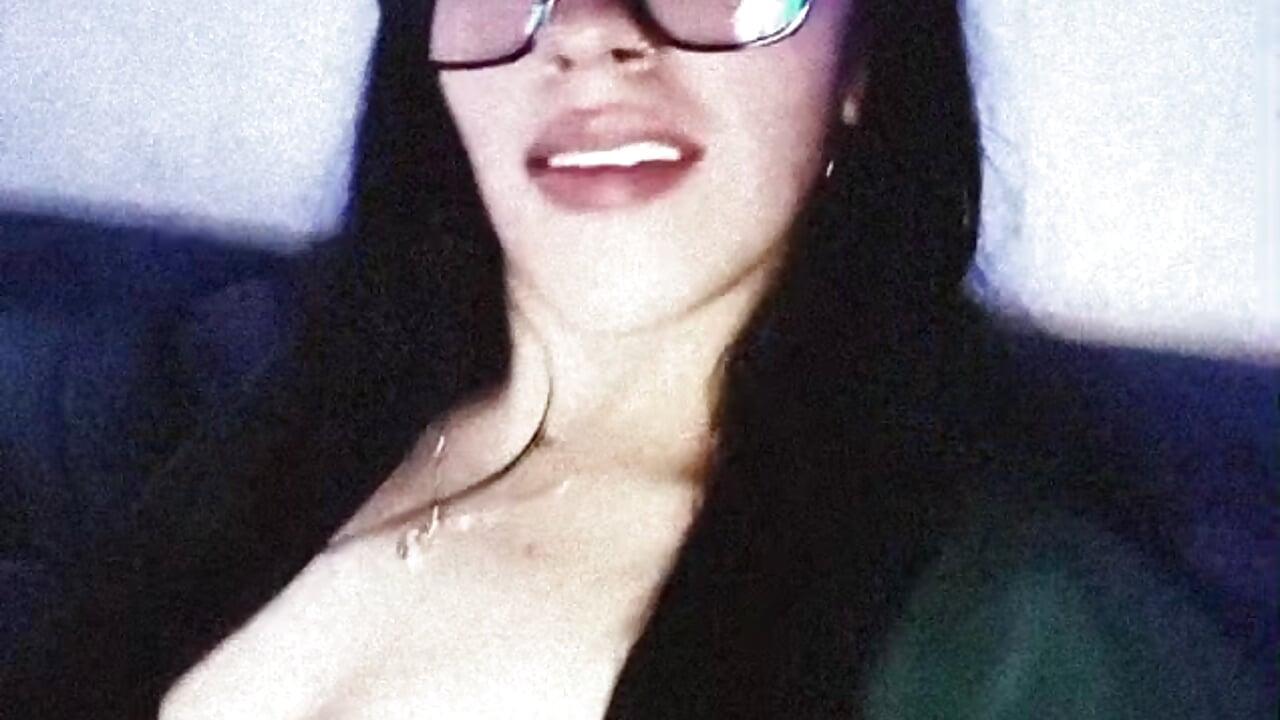 WhatsApp Video 2025-11-07 at 1,44,30 PM - video by CloeMonrou14 cam model