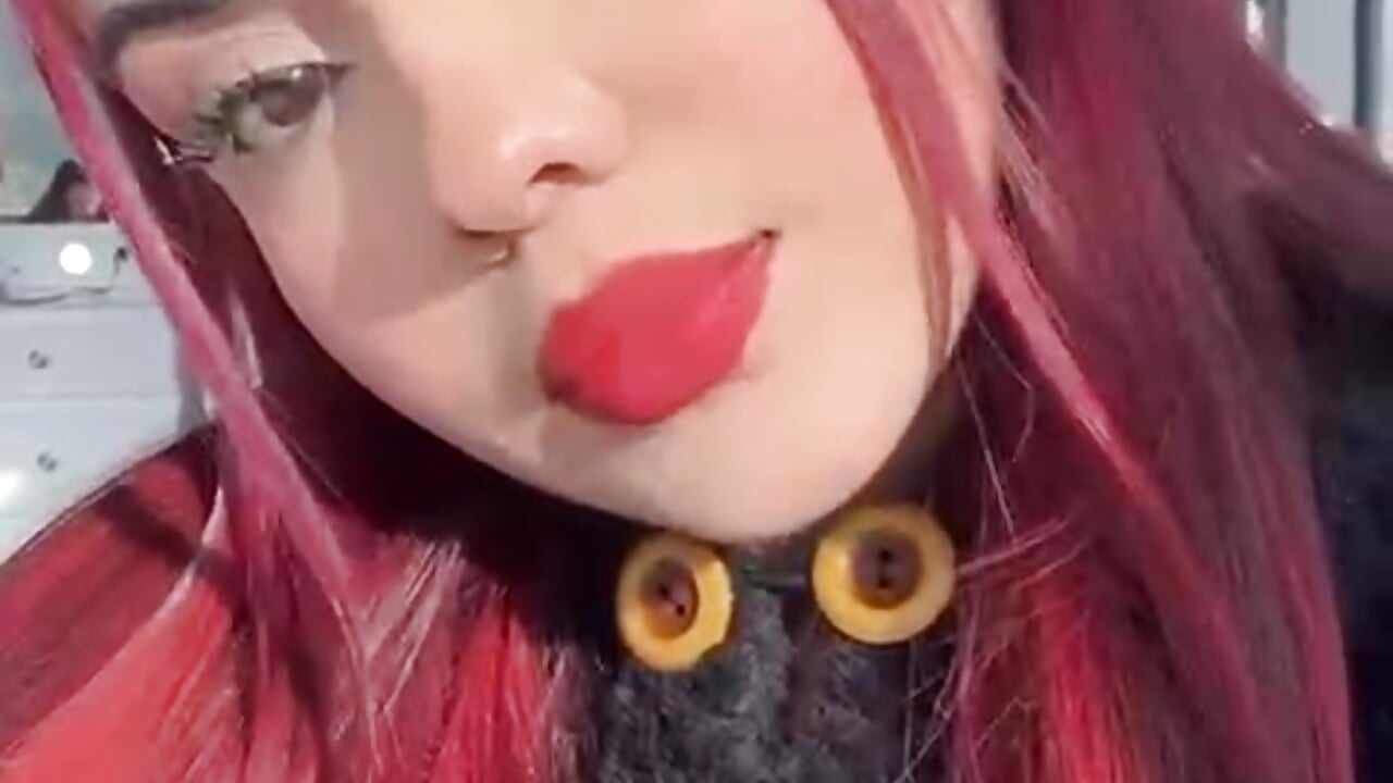 have u been by side of red hair girl ? 😈💖 - video by ValerieRabbit cam model