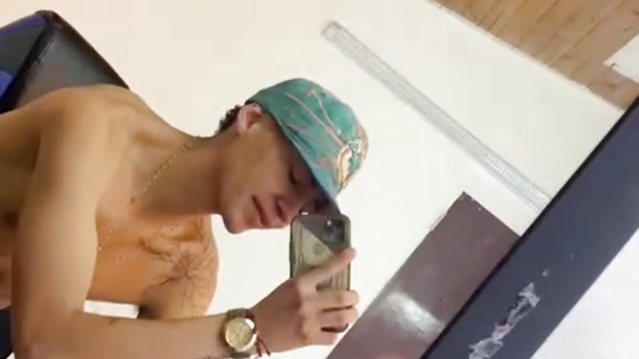 WhatsApp Video 2025-11-15 at 7,03,01 AM - video by nick_nizz cam model