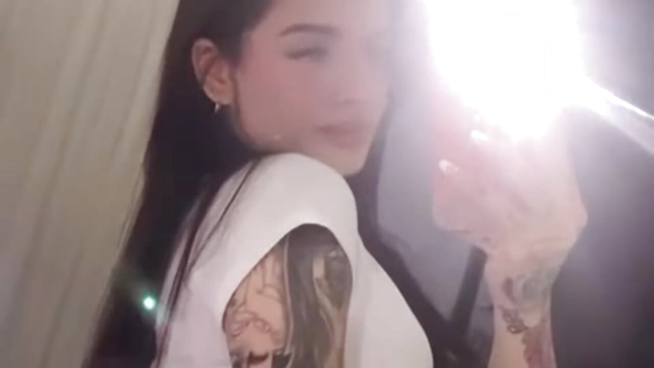 😇 - Angeline_smith1 adlı kamera modelinin videosu