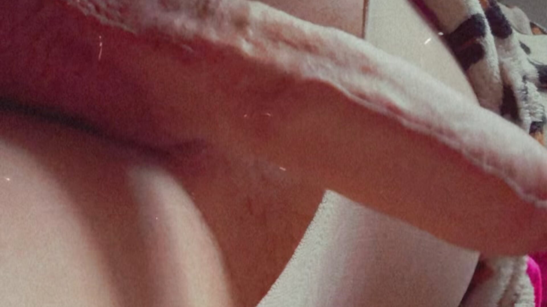 17A6A72D-5F85-4118-B654-EB87441B3BF0 - video by BlondeShemale cam model