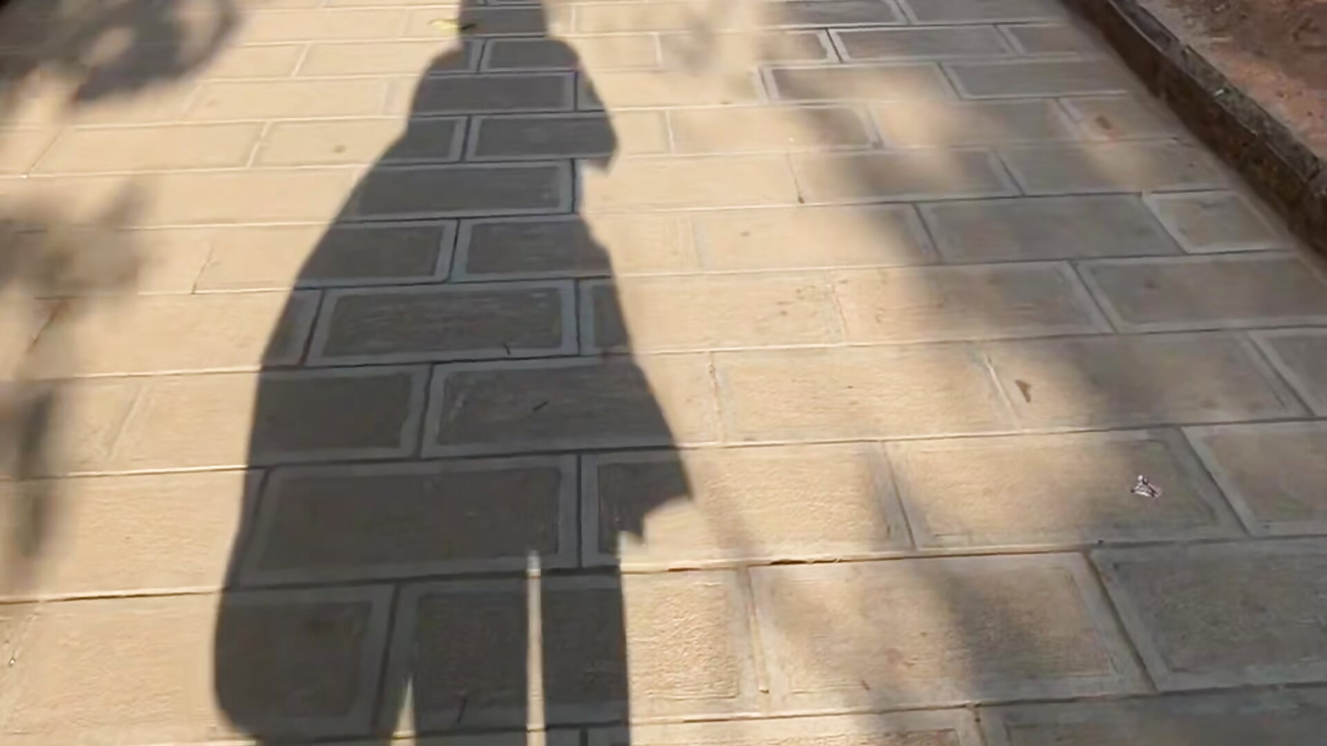 户外 嘻嘻😍 - Video von sallybing Cam-Model