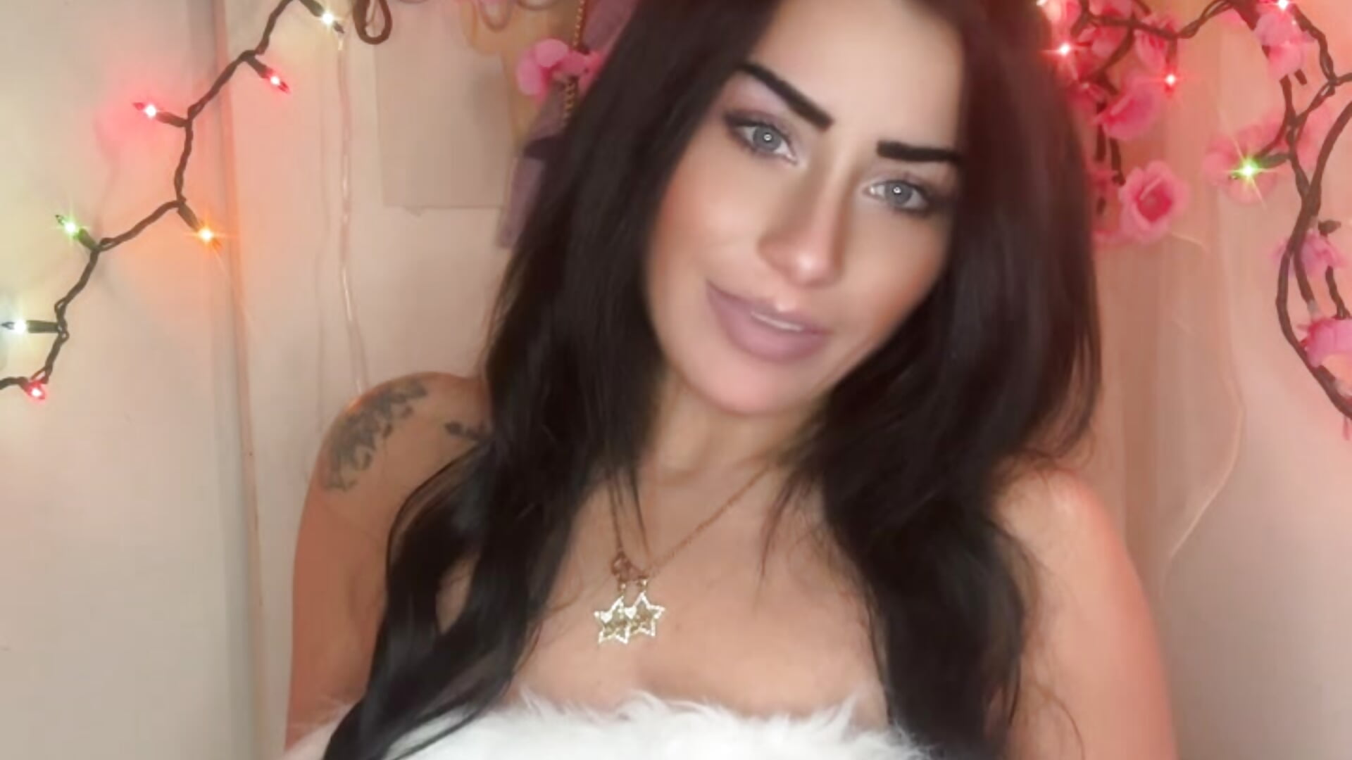 B1A2D435-A03E-4685-8D31-310FE7A60A34 - vidéo du modèle de showcams ValayaNoire