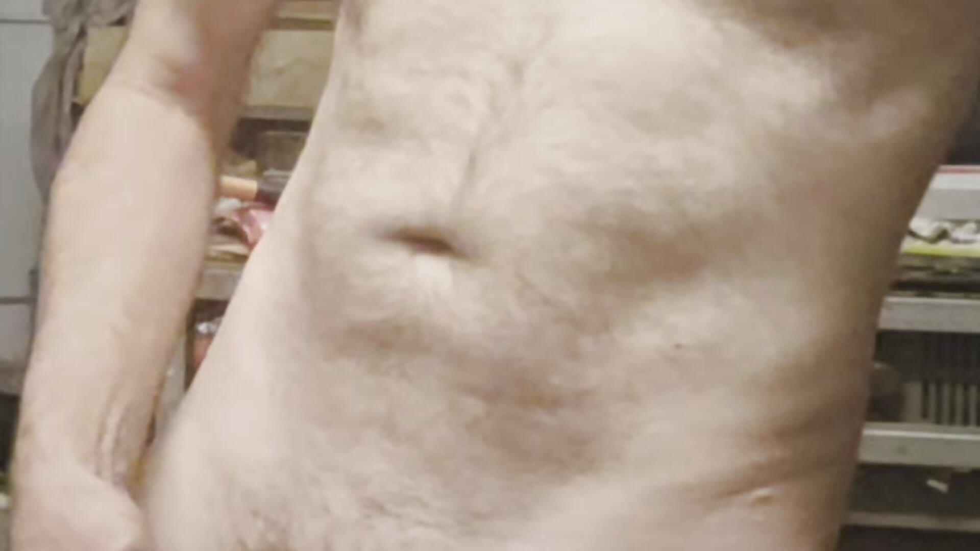 wanking big white cock in shed – video modela na kameri tony1266