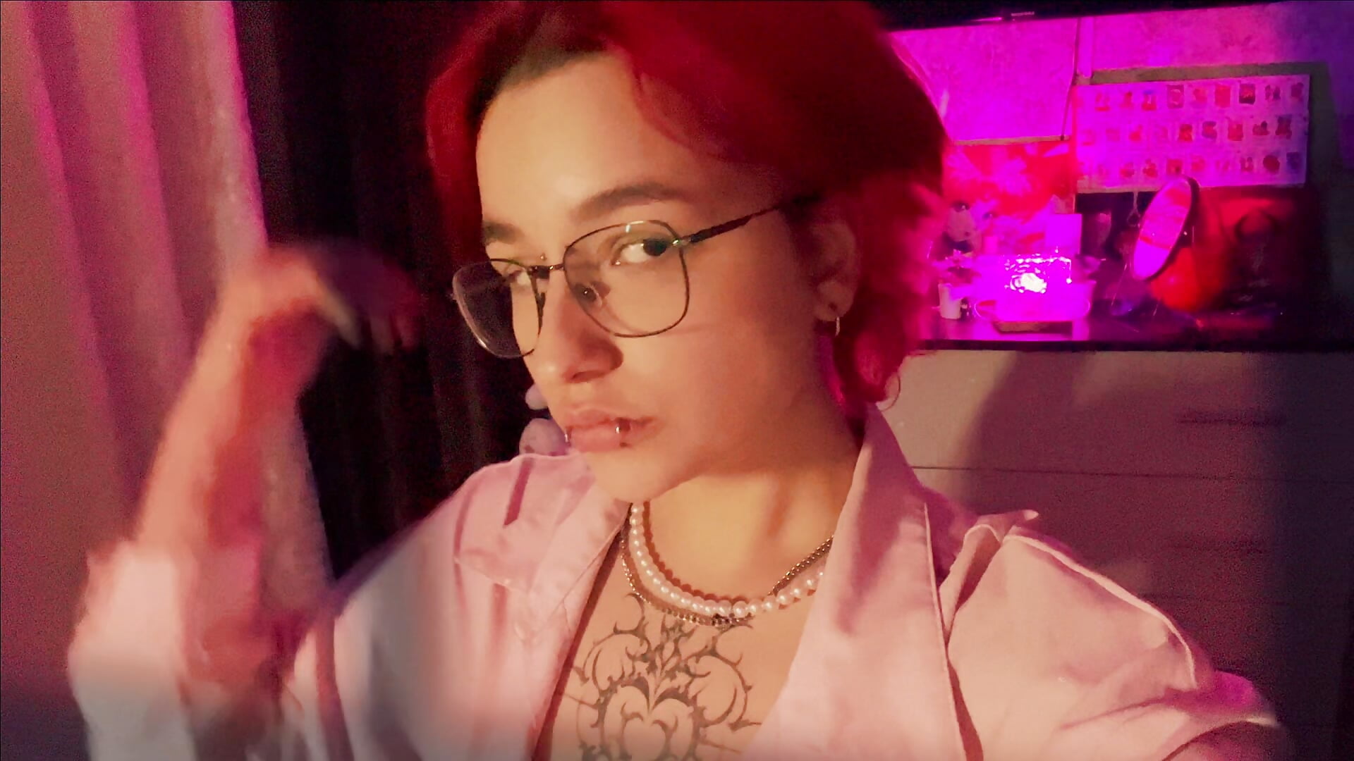 Just a little bit of me - video by TheaMacrae cam model