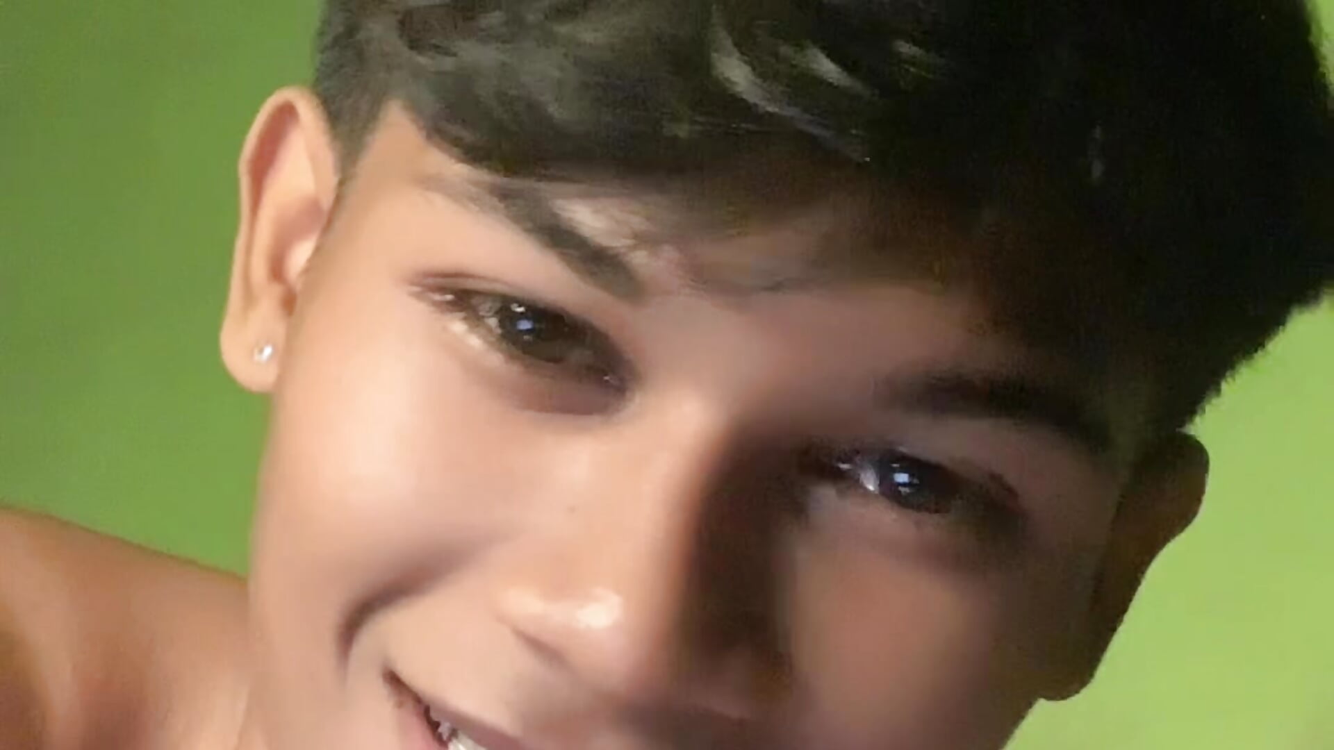 210c714fec1c4423a81c3fe97f8d3353 - video by sinful_khalidxxx cam model