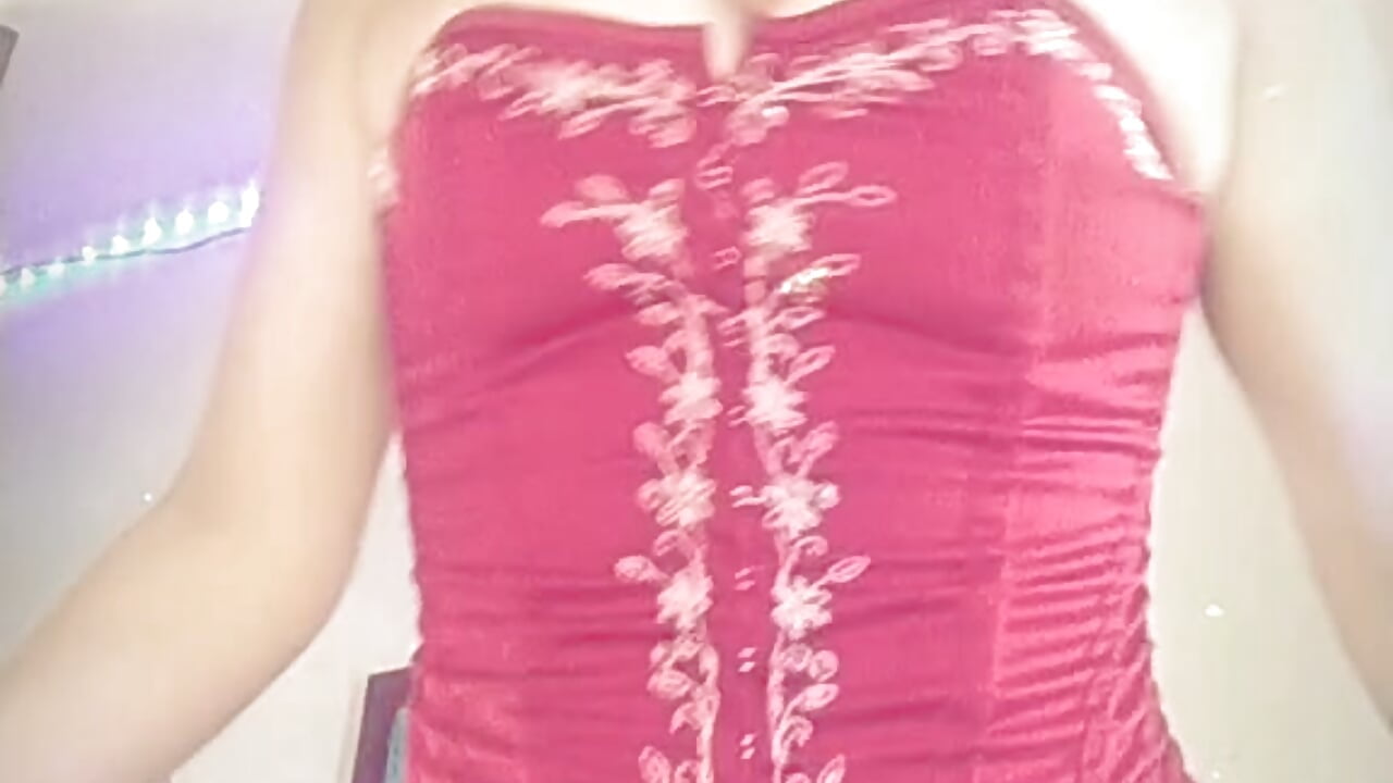 Little dance 2 - فيديو من Ema_goddess موديل الكام