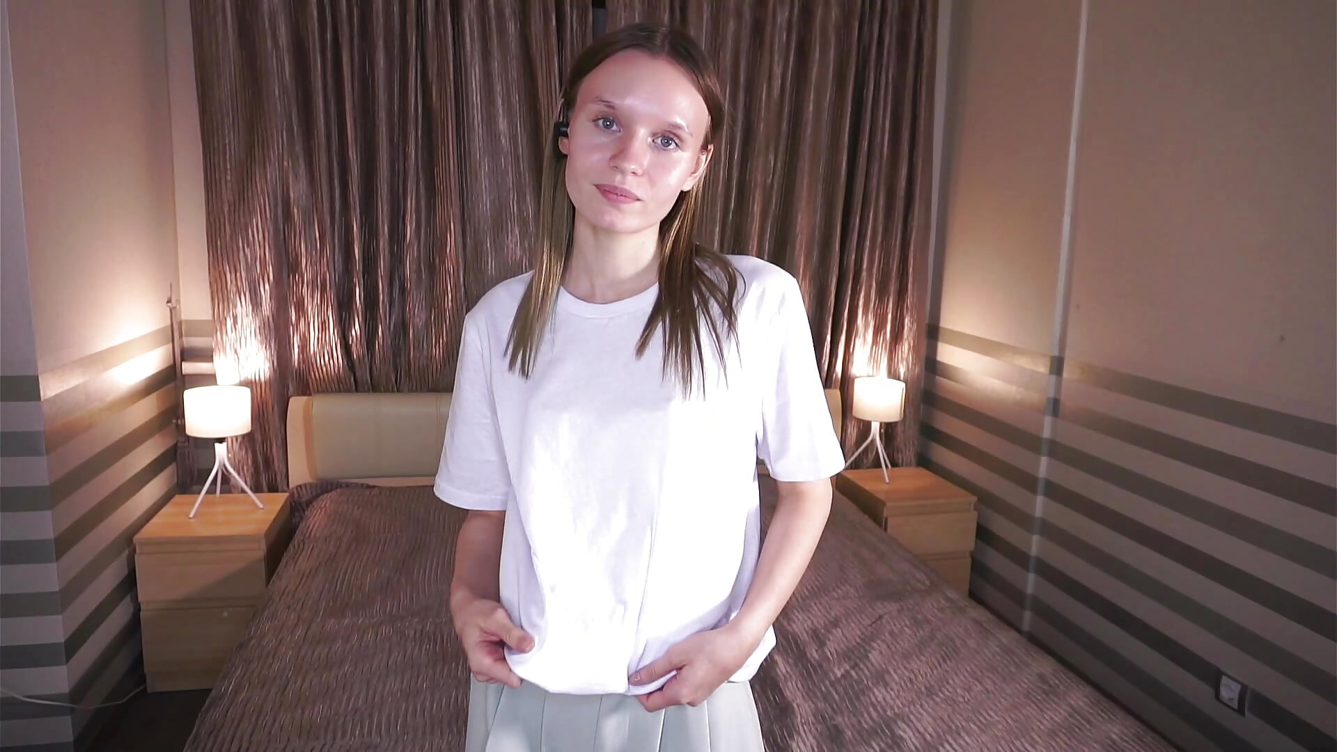 Teasing you with my belly - video by EdythLao cam model