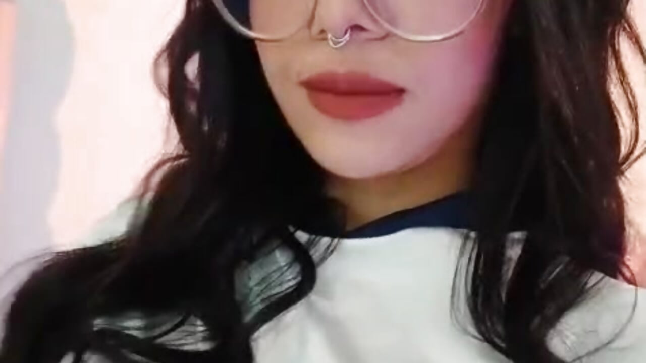 Bounce my boobs ✨