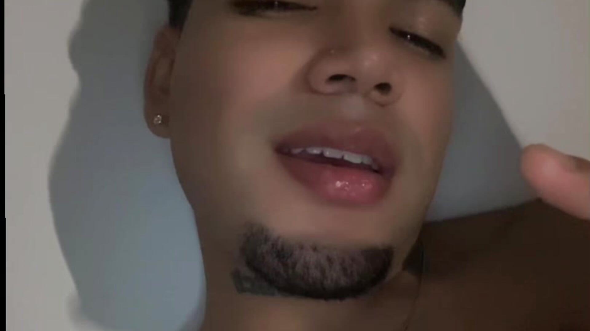 13578fbaa376454cb777fce7043ae5c9 - video by Javier_2810 cam model