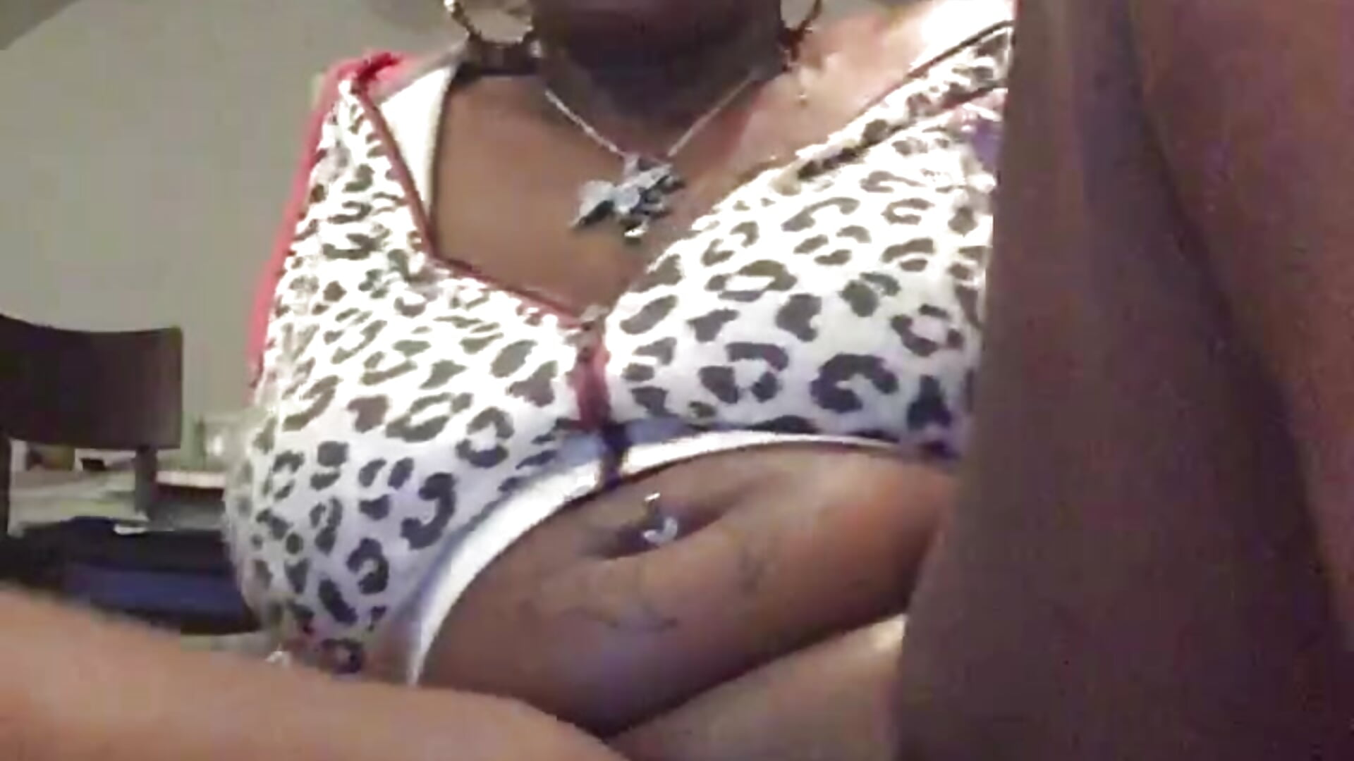 😺 - vídeo de la modelo de cam Dusaa_