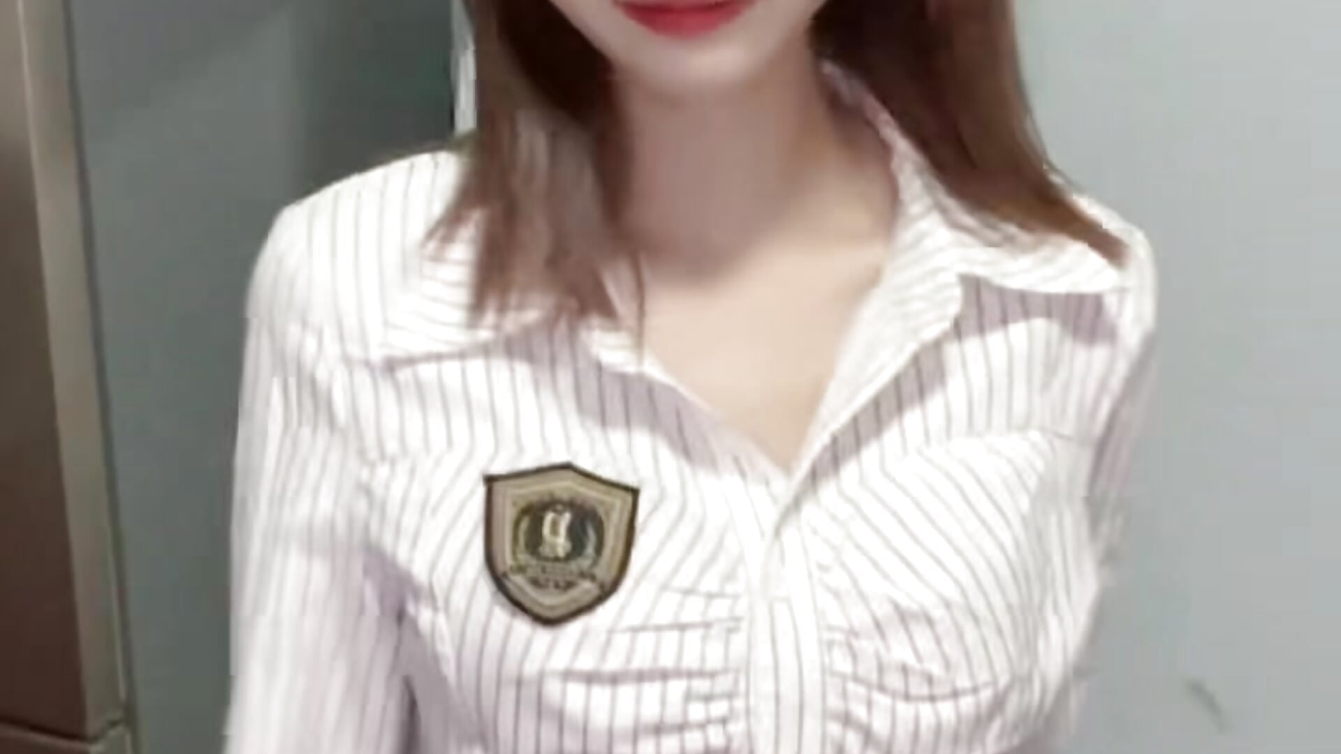 卡卡性感扭扭