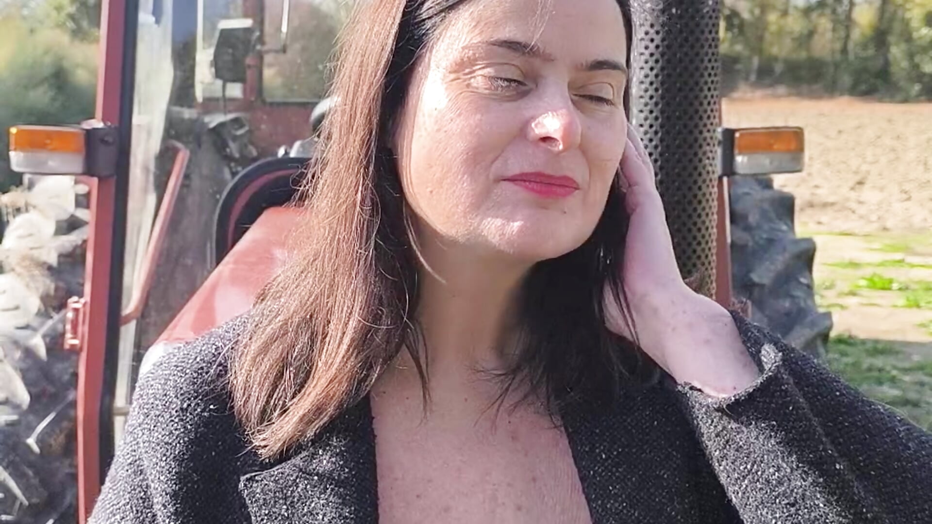 1000075176 - video by marchigiana cam model