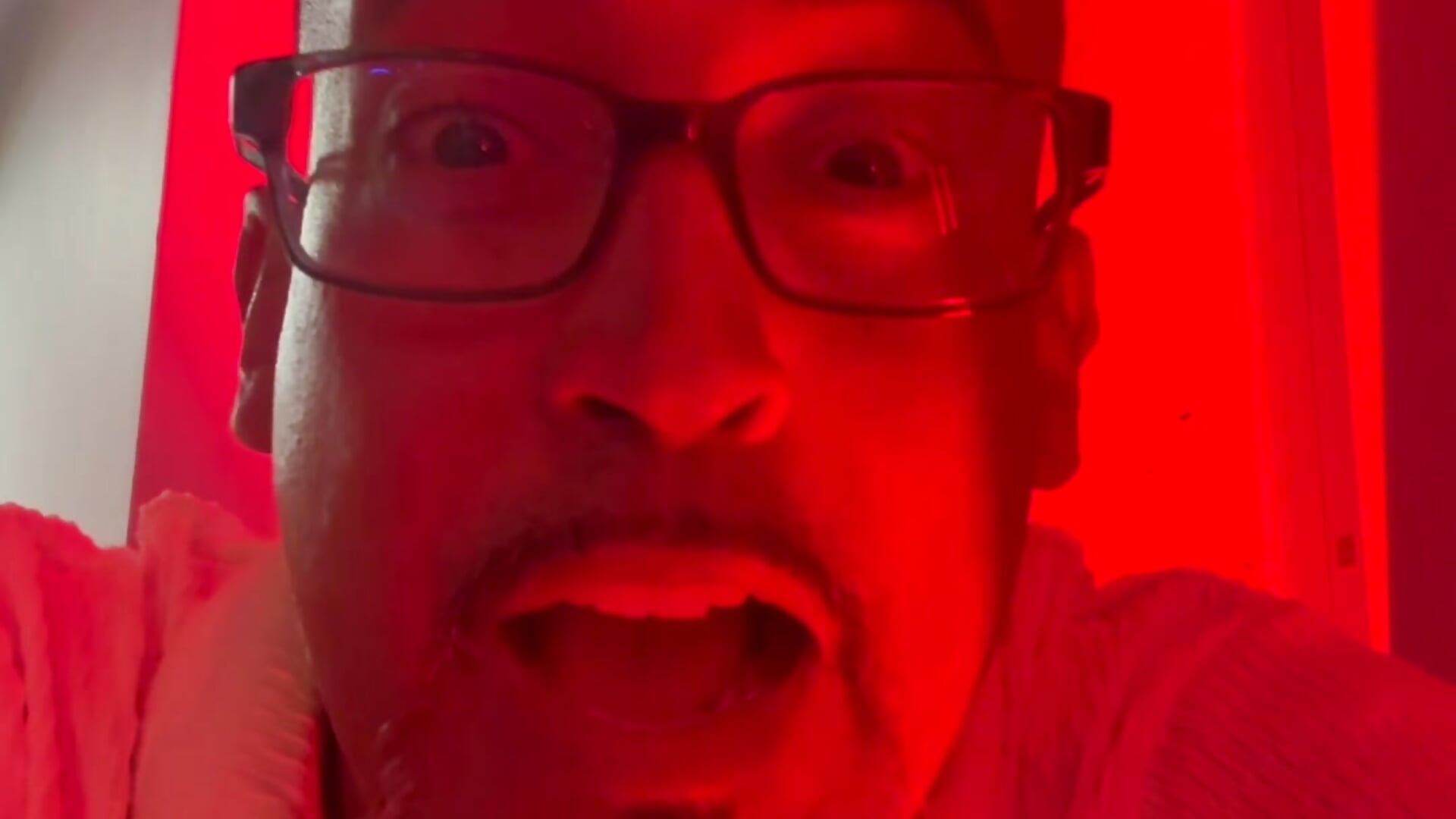 At Concert - video by Jakk_Danielle_Lounge cam model