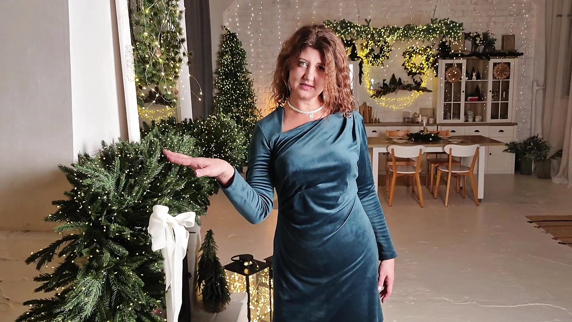 Let's decorate the kitchen for Christmas, - vidéo du modèle de showcams RoseHille