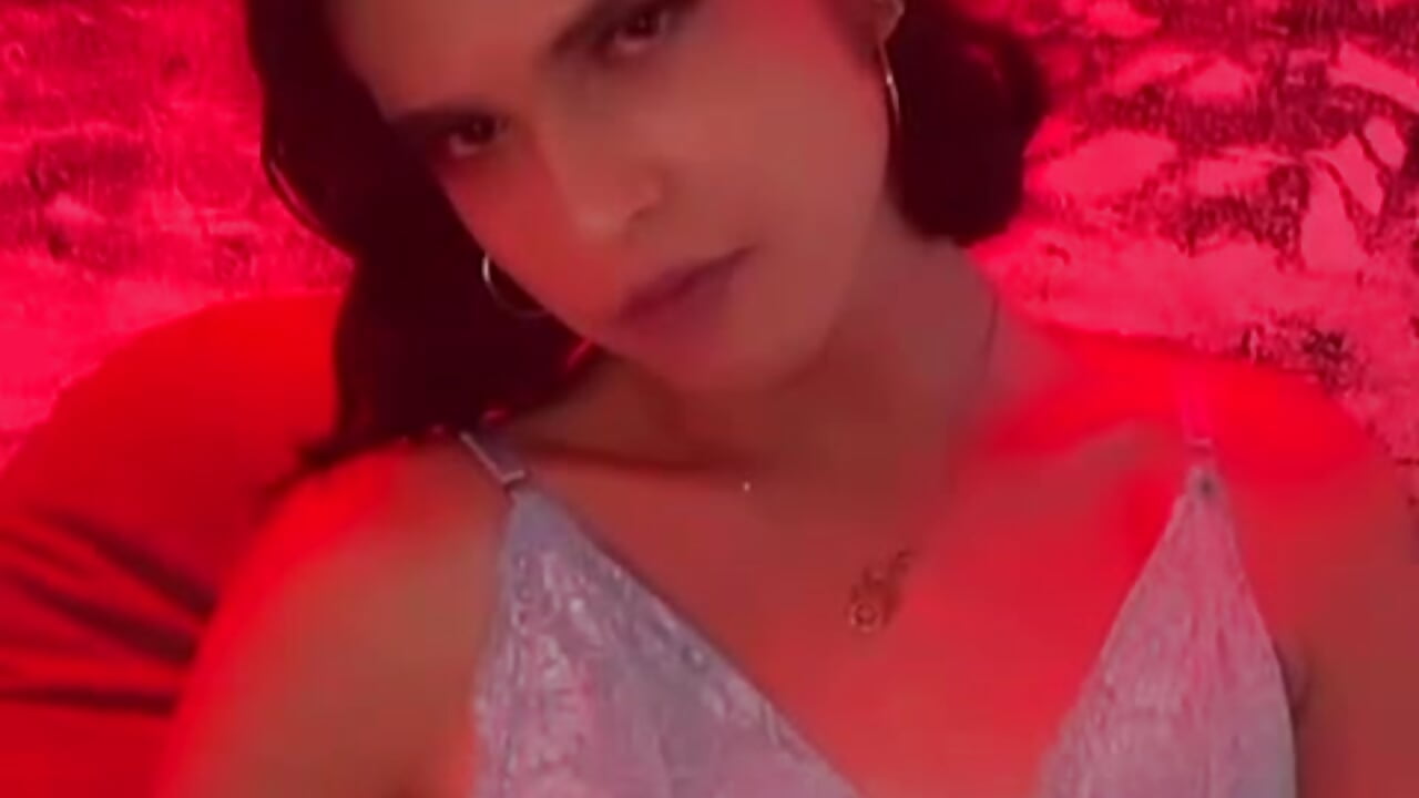 kiss me :) - video by Afrodita_transs cam model