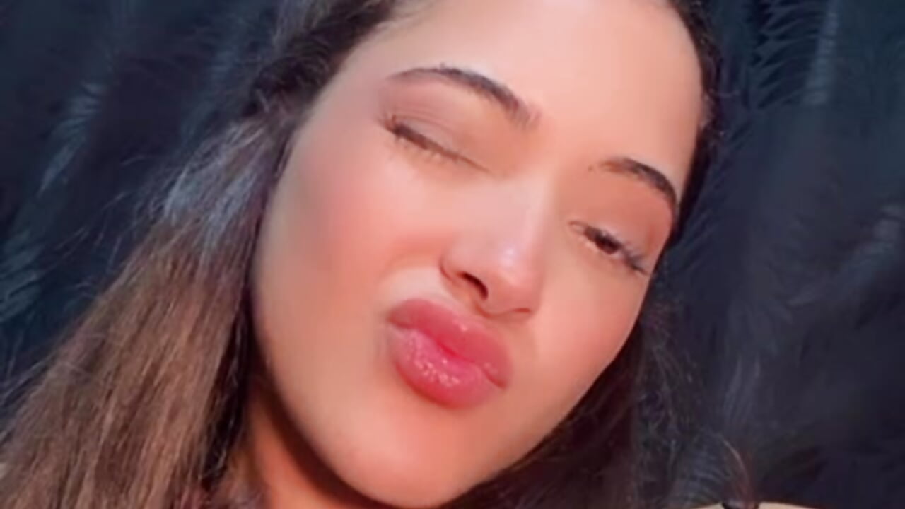 f3808ef4-bc64-41eb-b1b0-646c988304e2 - video by starsweet___ cam model