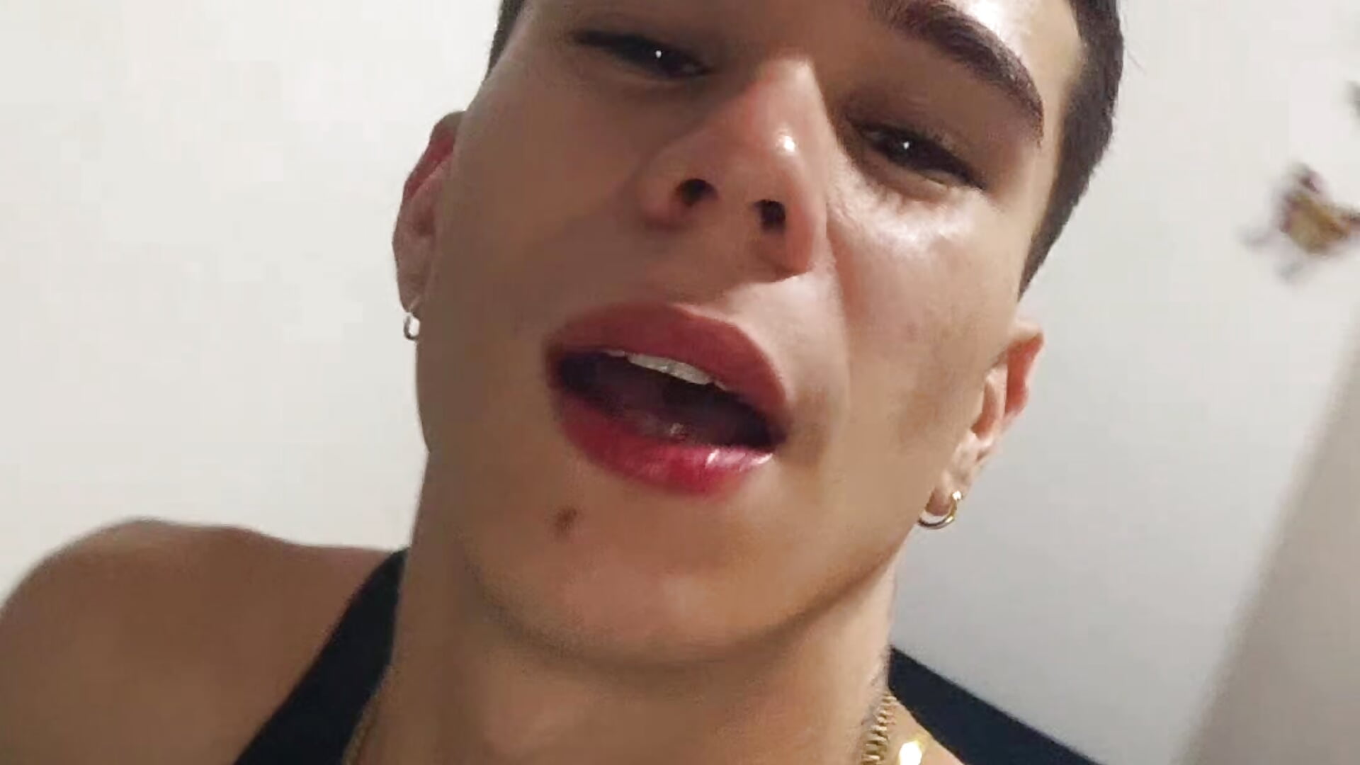 Yo😘 - video by Gabo_white1 cam model