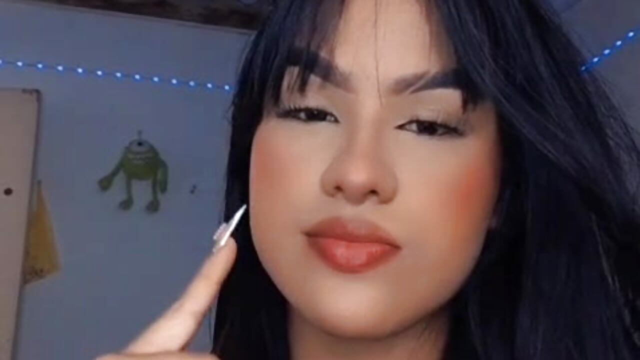 Hey sexy 💋 - video by Alanna_milk_ cam model