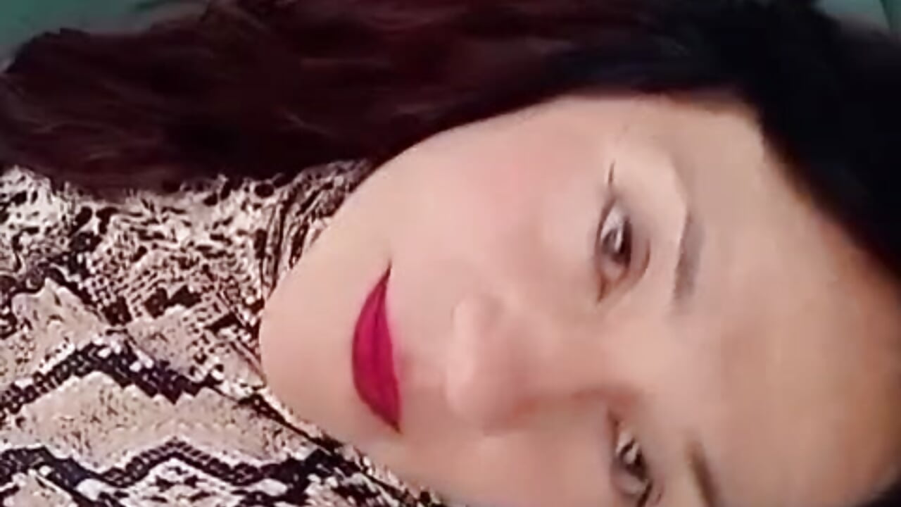 Hello♥ - video by Victtoria_Hott cam model