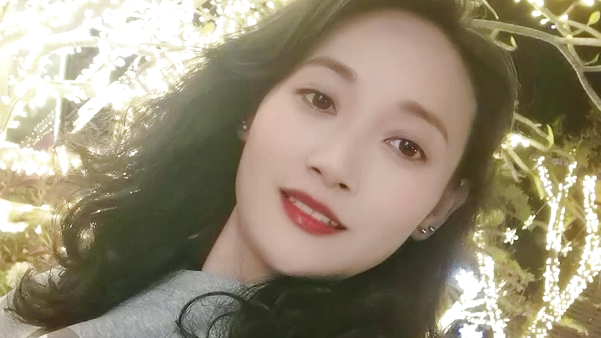 7917104874807515575 - video by UU_168 cam model