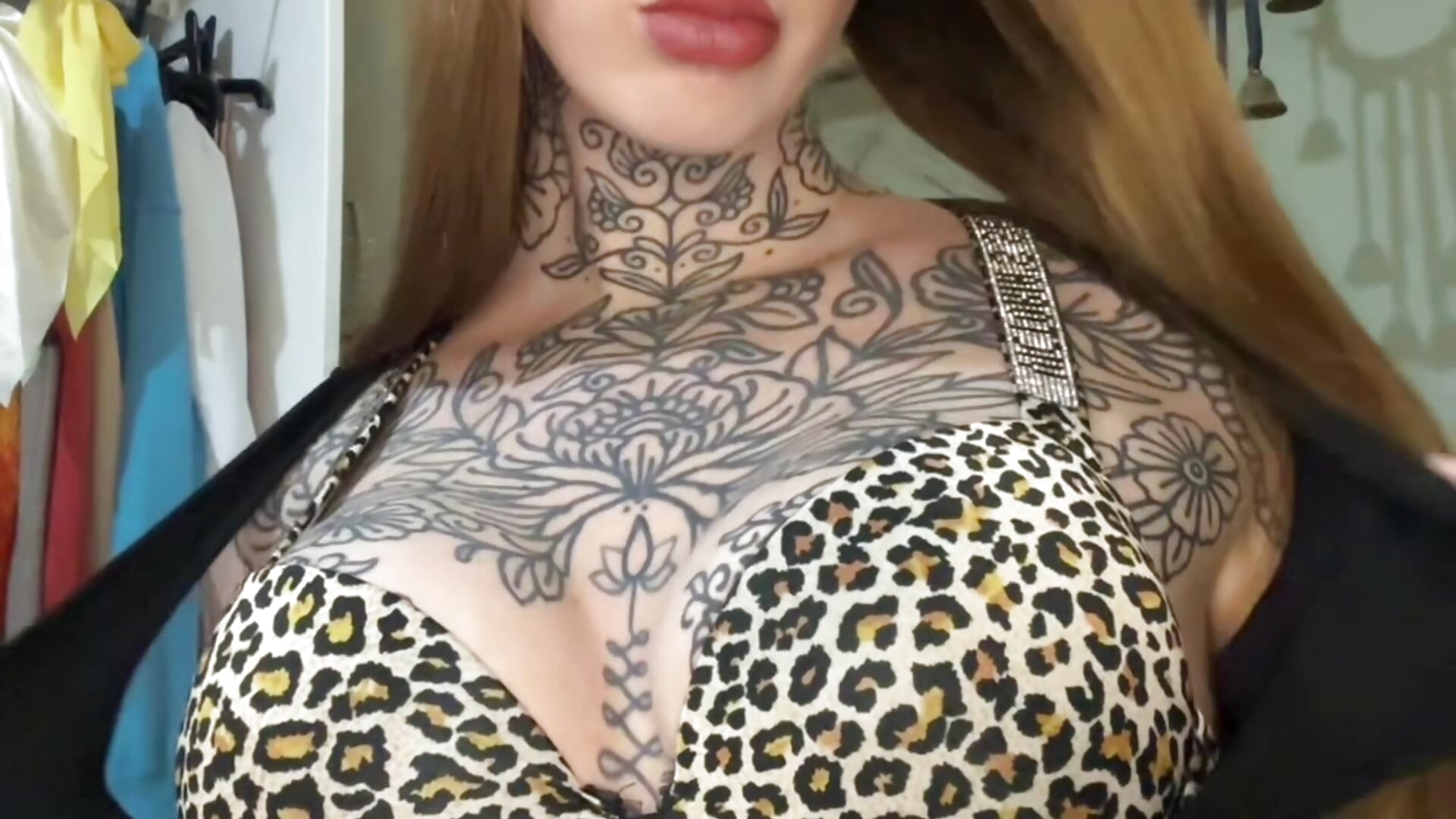 168aa0d7aa0745b9a300d9a18cb45bb2 - video by laurenfgs cam model