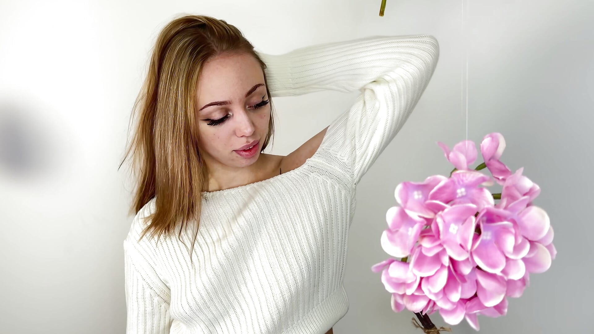 meeeeeee - video by MikiBasini cam model