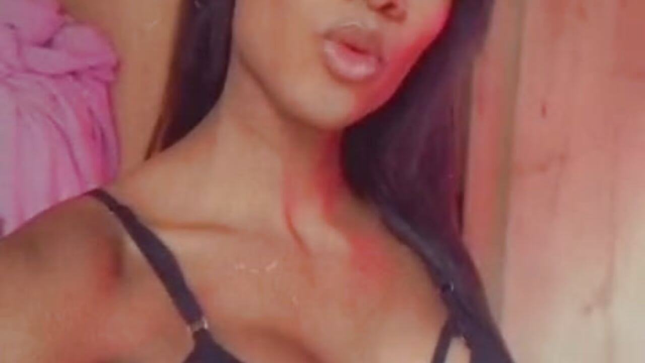 Luxury Black - video by Valentinas_Dolls cam model