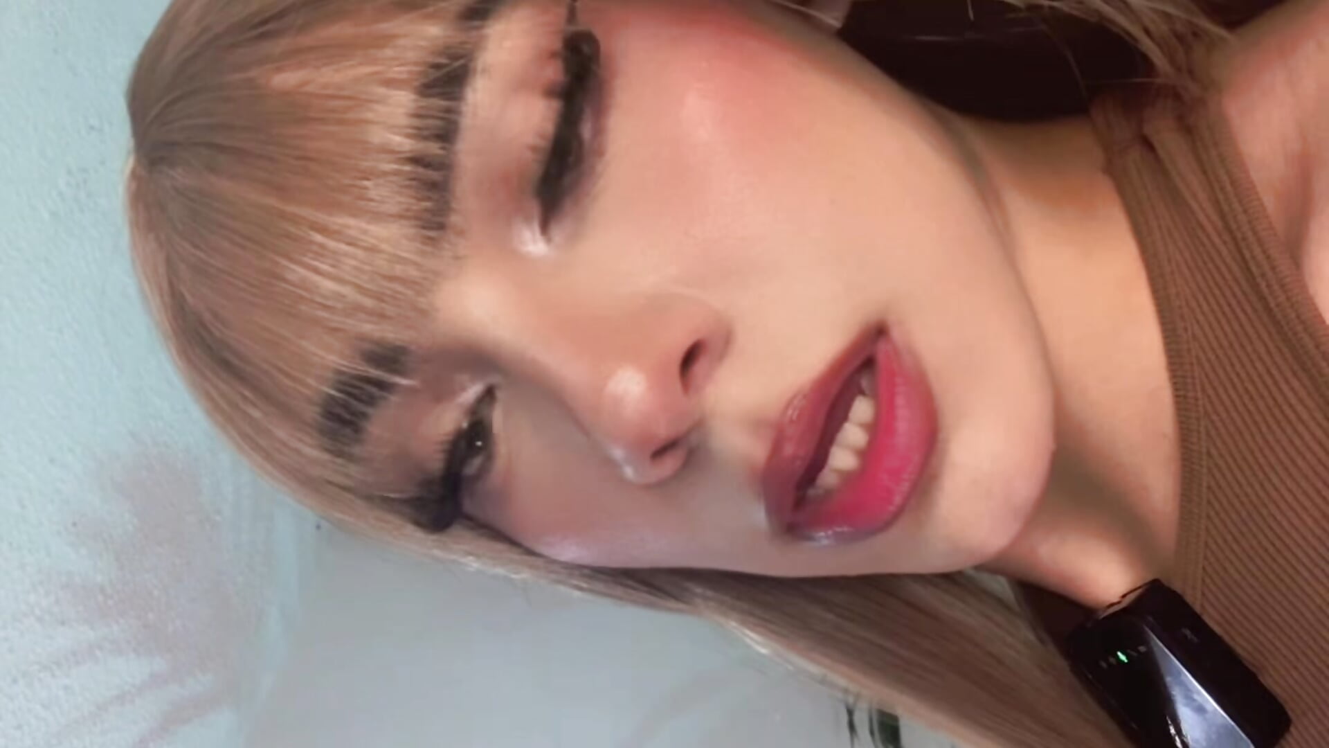 Beautiful blonde - video di yess__daddy_ modella di cam