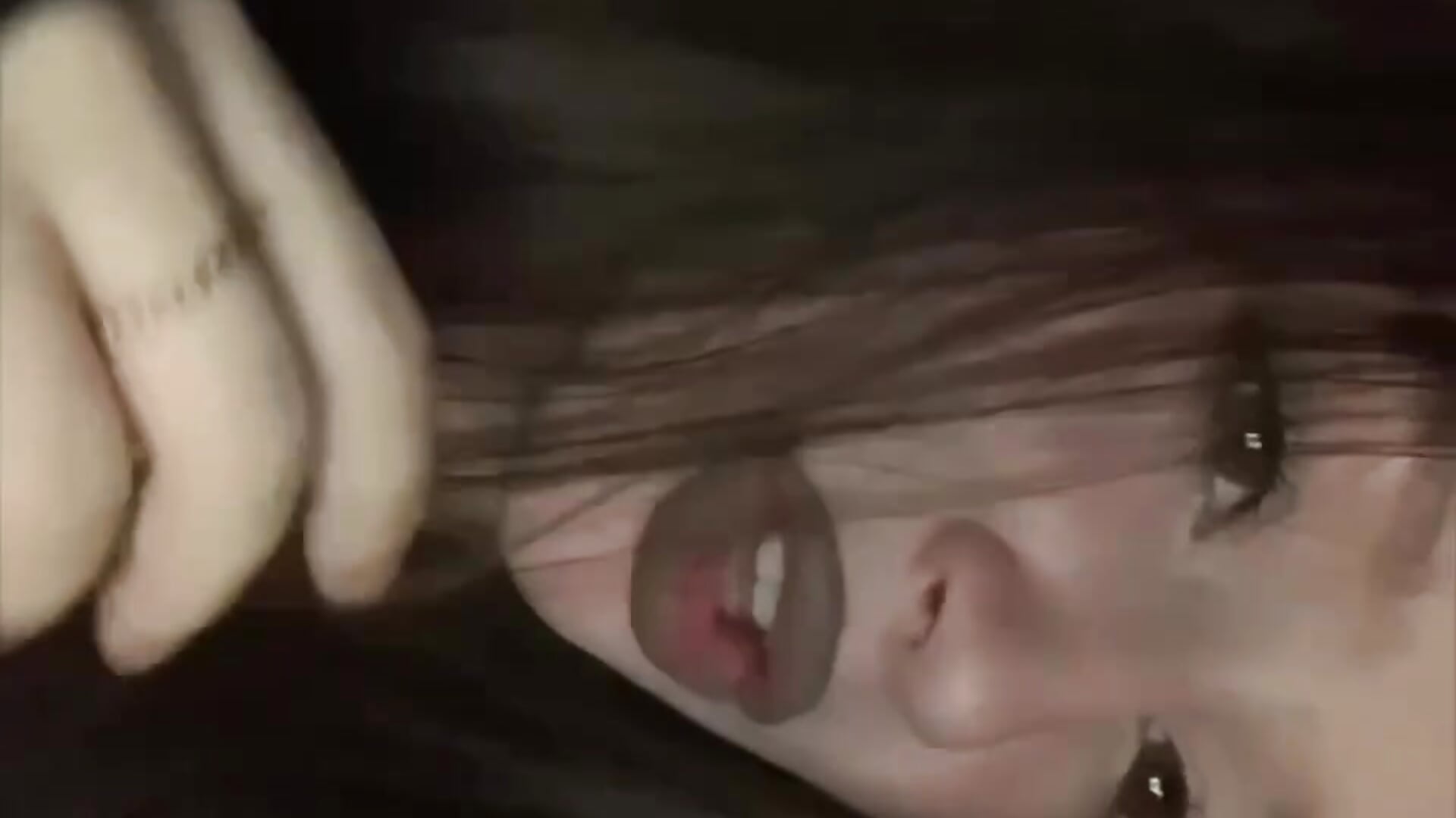 kiss💋 - video by ElkeMumby cam model