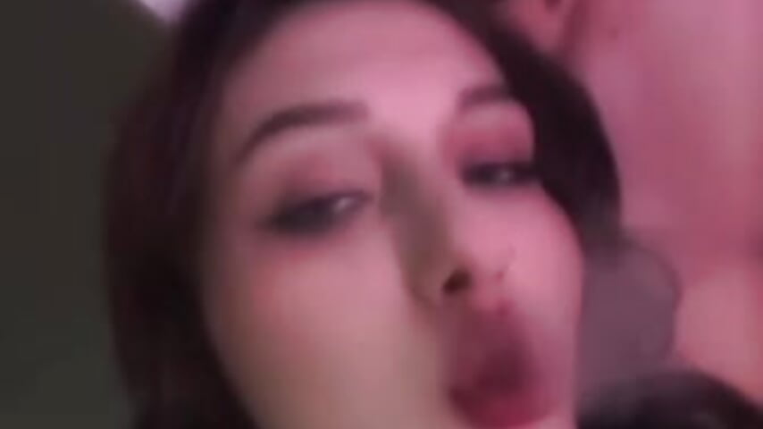 Feel the vibe - video by SalviaAndBen cam model