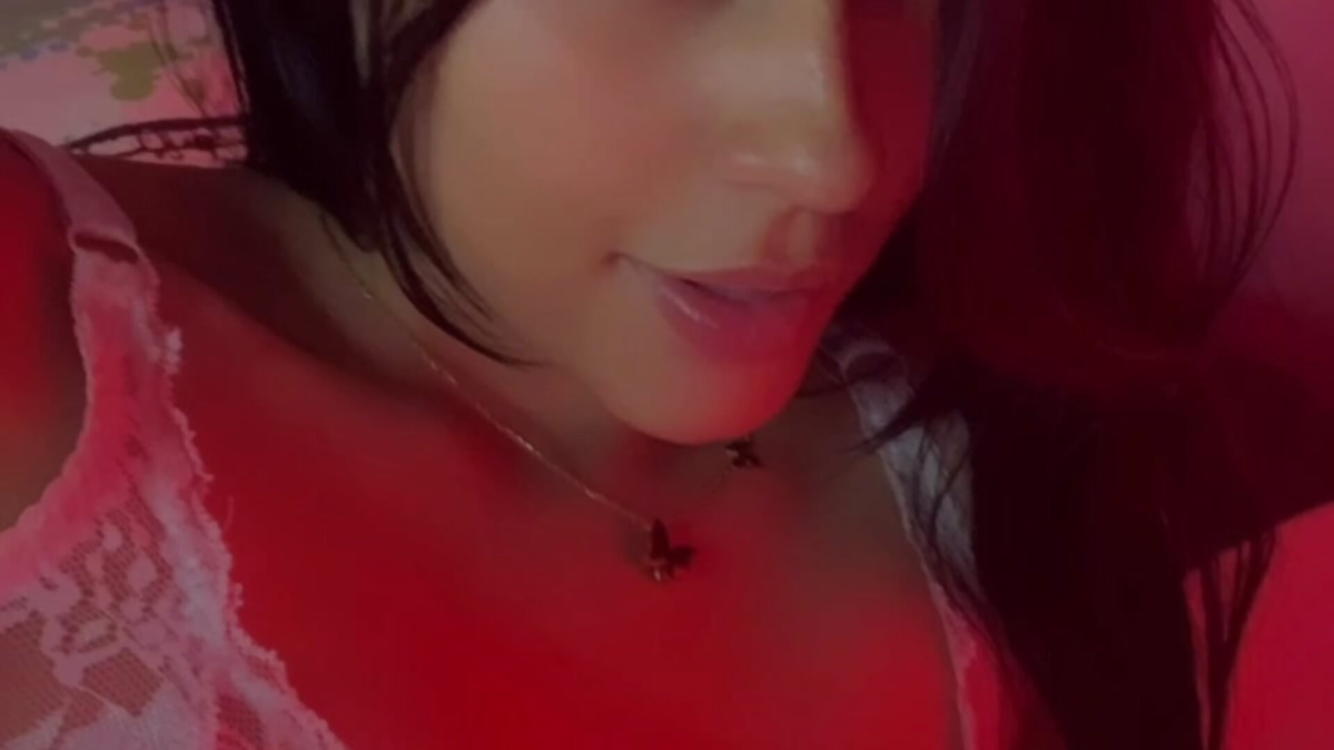 00D1EADF-5B62-4F49-9D3E-302F12C9D231.mov - video by sunev88 cam model