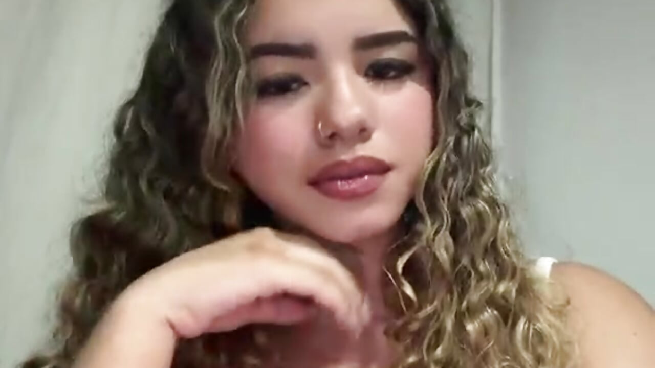 And if we fall in love ?🥰 - video van Anastasia_gb cam-model