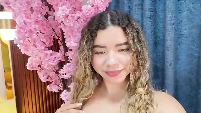Today I woke up wanting to smile, provoke, and leave an unforgettable mark. 🔥