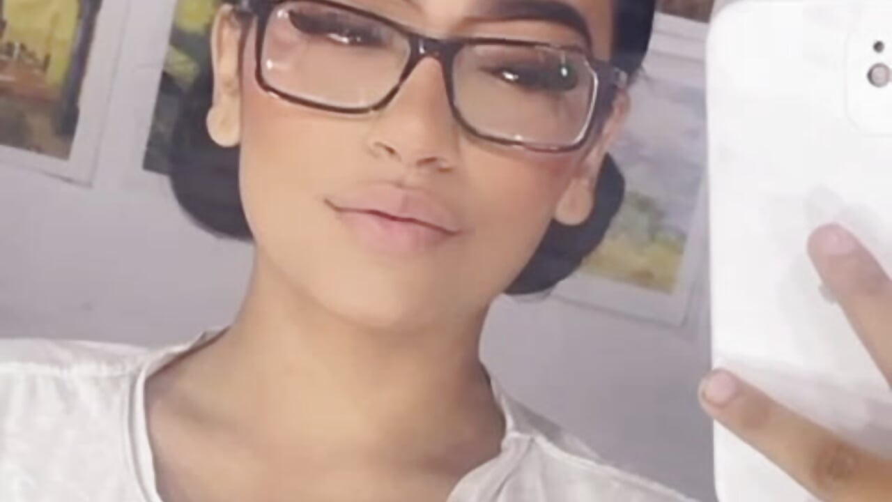 :) - video by Valkyfoxxx cam model