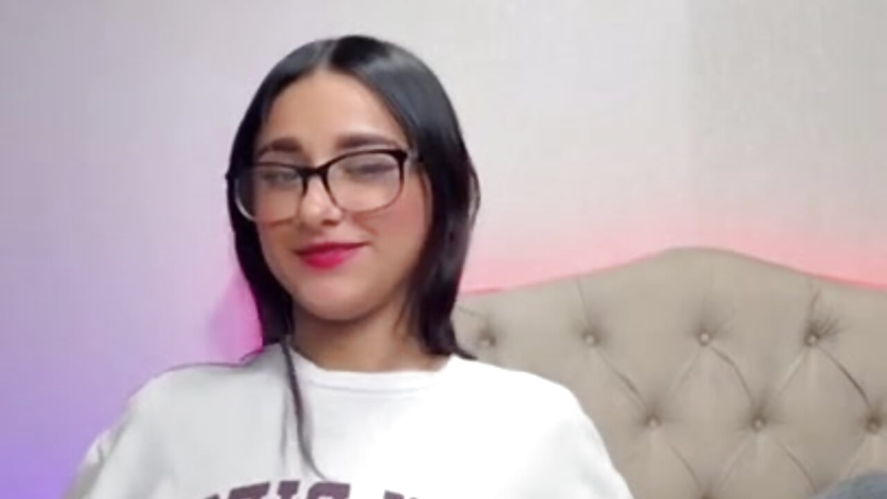 sexy - video by ErikaMoor cam model